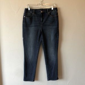 Chico’s So Slimming Girlfriend Ankle Jean